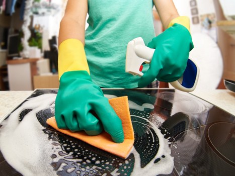 Final post-construction clean in a commercial property